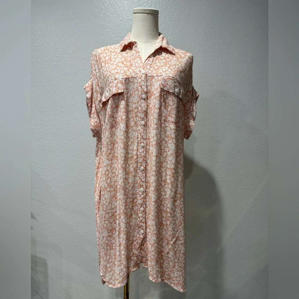 Lost + Wander Peach Floral Button Down Shirt - Picture 3 of 9